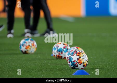 Villarreal, Spagna, 22 febbraio 2022. Palla ufficiale di Champions League durante la partita tra Villarreal CF e Juventus allo stadio la Ceramica il 22 febbraio 2022. (Foto di Jose Miguel Fernandez) Foto Stock