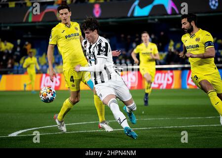 Villarreal, Spagna, 22 febbraio 2022. Dusan Vlahovic di Juventus durante la partita di Champions League del 16 tra Villarreal CF e Juventus allo stadio la Ceramica il 22 febbraio 2022. (Foto di Jose Miguel Fernandez) Foto Stock