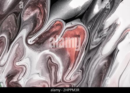 Astratto fluido arte sfondo grigio e bianco colori. Marmo liquido. Pittura acrilica su tela con linee rosse e sfumatura. Sfondo con inchiostro a base di alcol Foto Stock