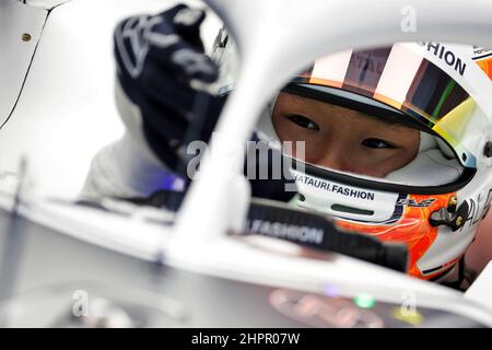 Barcellona, Spagna. 23rd Feb 2022. Barcellona, Spagna, 23.02.2022. Yuki Tsunoda (JPN) AlphaTauri AT03. 23.02.2022. Test formula uno, giorno uno, Barcellona, Spagna. Mercoledì. Il credito fotografico dovrebbe essere: XPB/Press Association Images. Foto Stock