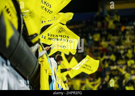 Vila-real, Spagna, 22 febbraio 2022, tifosi di Villarreal durante la UEFA Champions League, round di 16, partita di calcio a 1st gambe tra Villarreal CF e Juventus FC il 22 febbraio 2022 allo stadio Ceramica di Vila-real, Spagna - Foto: Ivan Terron/DPPI/LiveMedia Foto Stock