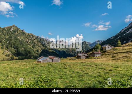 Settembre 2021, Italia. Splendida vista sulla Val di Fassa Foto Stock