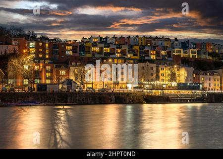 Skyline notturno di Bristol Foto Stock