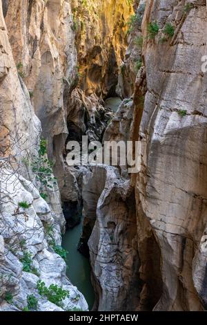 Vista sul canyon del Tajo de la Encantada sul Camino del Rey Foto Stock