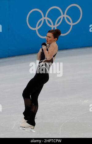 Pechino, Hebei, Cina. 15th Feb 2022. Josefin Taljegard (SWE) nel breve programma di pattinaggio femminile durante i Giochi Olimpici invernali di Pechino 2022 al Capital Indoor Stadium. (Credit Image: © David G. McIntyre/ZUMA Press Wire) Foto Stock