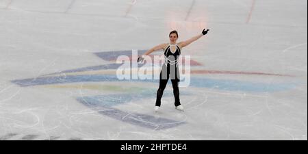 Pechino, Hebei, Cina. 15th Feb 2022. Josefin Taljegard (SWE) nel breve programma di pattinaggio femminile durante i Giochi Olimpici invernali di Pechino 2022 al Capital Indoor Stadium. (Credit Image: © David G. McIntyre/ZUMA Press Wire) Foto Stock