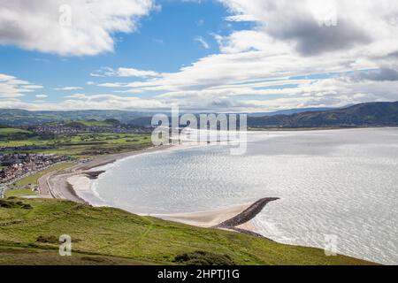 Vista sulla spiaggia di West Shore di Llandudno. Foto Stock