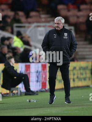 MIDDLESBROUGH, REGNO UNITO. FEB 22nd West Bromwich Albion manager Steve Bruce durante la partita Sky Bet Championship tra Middlesbrough e West Bromwich Albion al Riverside Stadium di Middlesbrough martedì 22nd febbraio 2022. (Credit: Mark Fletcher | MI News) Credit: MI News & Sport /Alamy Live News Foto Stock