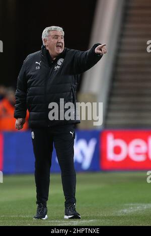 MIDDLESBROUGH, REGNO UNITO. FEB 22nd West Bromwich Albion manager Steve Bruce durante la partita Sky Bet Championship tra Middlesbrough e West Bromwich Albion al Riverside Stadium di Middlesbrough martedì 22nd febbraio 2022. (Credit: Mark Fletcher | MI News) Credit: MI News & Sport /Alamy Live News Foto Stock