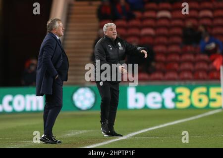 MIDDLESBROUGH, REGNO UNITO. FEB 22nd West Bromwich Albion manager Steve Bruce durante la partita Sky Bet Championship tra Middlesbrough e West Bromwich Albion al Riverside Stadium di Middlesbrough martedì 22nd febbraio 2022. (Credit: Mark Fletcher | MI News) Credit: MI News & Sport /Alamy Live News Foto Stock