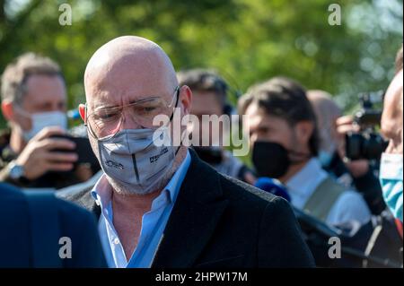 Stefano Bonaccini, presidente della Regione Emilia Romagna, è una Sala Baganza in occasione dell'inizio lavori della cassa di espansione nel Baganza Foto Stock