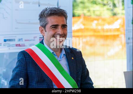 Federico Pizzarotti sindaco di Parma è una Sala Baganza (Parma) in occasione dell'inizio lavori della cassa di espansione sul torrente Baganza Foto Stock