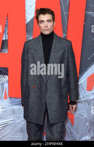 Londra, Regno Unito. 23 febbraio 2022. Robert Pattinson partecipa alla proiezione speciale del Batman al cinema BFI IMAX di Londra. Data foto: Mercoledì 23 febbraio 2022. Il credito fotografico dovrebbe essere: Matt Crossick/Empics/Alamy Live News Foto Stock