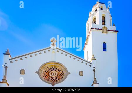 La chiesa cattolica di Santa Maria è raffigurata in Lafayette Street, 21 febbraio 2022, a Mobile, Alabama. La chiesa fu costruita nel 1926. Foto Stock