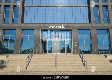 WeWork Coworking Space, Stralauer Allee, Friedrichshain, Berlino, Germania Foto Stock