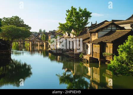 scenario di wuzhen, una storica città panoramica sull'acqua a zhejiang, cina Foto Stock