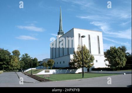 Mormon Londra chiesa. La Chiesa di Gesù Cristo dei Santi degli ultimi giorni (LDS Church) NewChapel, Surrey, Regno Unito Foto Stock