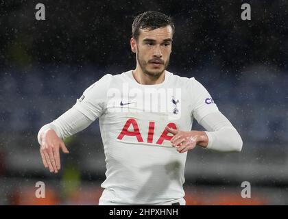 Burnley, Inghilterra, 23rd febbraio 2022. Harry Winks di Tottenham durante la partita della Premier League a Turf Moor, Burnley. Il credito d'immagine dovrebbe leggere: Andrew Yates / Sportimage Foto Stock