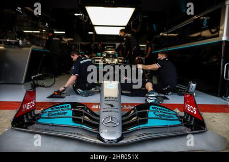 Barcellona, Spagna. 24th Feb 2022. Mercedes-AMG W13, F1 Test pre-stagione al Circuit de Barcelona-Catalunya il 24 febbraio 2022 a Barcellona, Spagna. (Foto di ALTO DUE) credito: dpa/Alamy Live News Foto Stock