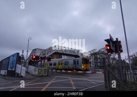 La stazione ferroviaria di Ainsdale sulla Northern Line di Merseyrail è stata aperta nel 1848 e collega Southport con Liverpool Foto Stock