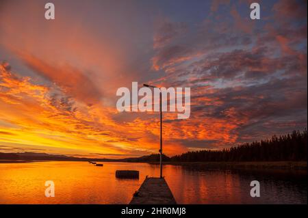 Tramonto sul lago Foto Stock