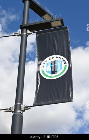 IRVINE, CALIFORNIA - 23 FEB 2022: Irvine City Banner al Great Park. Foto Stock
