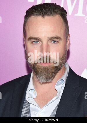 Los Angeles, Stati Uniti. 24th Feb 2022. Dustin Harnish arriva al 53rd NAACP Image Awards Nominees ricevimento che si tiene al Beverly Hilton di Beverly Hills, CA Giovedì 24 Febbraio 2022. (Foto di Sthanlee B. Mirador/Sipa USA) Credit: Sipa USA/Alamy Live News Foto Stock