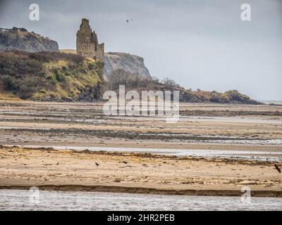 Guardando verso il Castello di Greenan nel pomeriggio invernale di febbraio Foto Stock