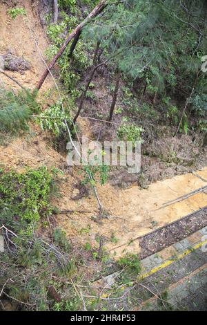 Linee ferroviarie bloccate nei pressi di Kuranda nel Queensl Foto Stock