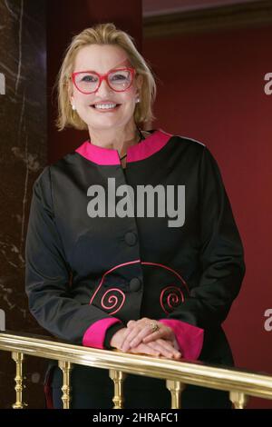 Madrid, Spagna. 25th Feb 2022. Il cantante lirico Ainhoa Arteta presenta un concerto al Teatro Zarzuela di Madrid. Credit: SOPA Images Limited/Alamy Live News Foto Stock