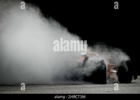 Barcellona, Spagna. 25th Feb 2022. Daniel Ricciardo (AUS) McLaren MCL36. Test di formula uno, giorno 3, venerdì 25th febbraio 2022. Barcellona, Spagna. Credit: James Moy/Alamy Live News Foto Stock