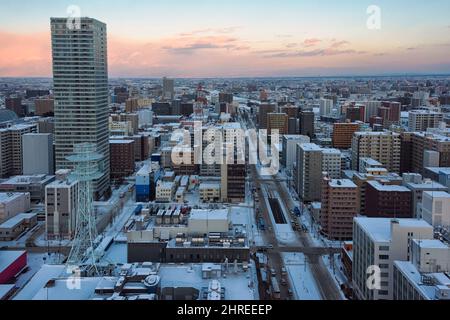 Sorge in pieno centro innevato, Sapporo, Prefettura di Hokkaido, Giappone Foto Stock