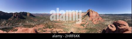 Panorama della zona di Sedona Arizona dalla cima di Bell Rock Foto Stock