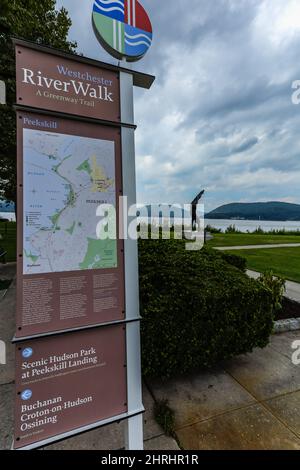 Consiglio informazioni di Westchester Riverwalk a Peekskill, New York Foto Stock