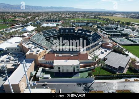 Una vista aerea dello Stadio 1 presso l'Indian Wells Tennis Garden, venerdì 25 febbraio 2022, a Indian Wells, California la struttura è il sito del BNP pari Foto Stock