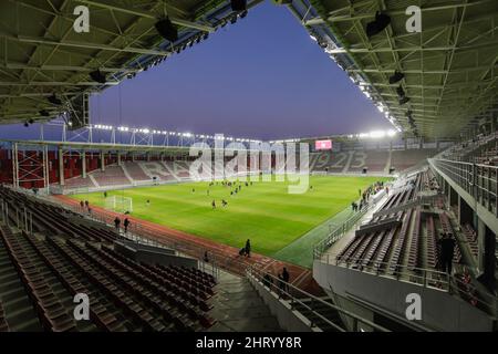 Bucarest, Romania - 25 febbraio 2022: Panoramica dello stadio Giulesti di Bucarest. Foto Stock