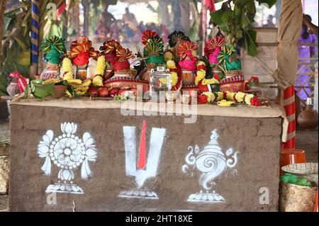 Pooja, statua di Ramanuja, Statua dell'uguaglianza, Muchintal, Hyderabad, Telengana, India, Asia Foto Stock