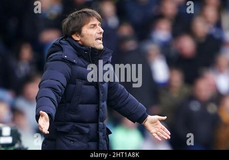 Antonio Conte, il manager di Tottenham Hotspur, è in prima linea durante la partita della Premier League a Elland Road, Leeds. Data foto: Sabato 26 febbraio 2022. Foto Stock