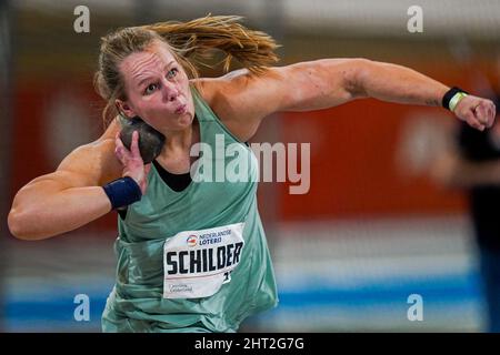APELDOORN, PAESI BASSI - FEBBRAIO 26: Jessica Schilder in competizione durante la NK Atletiek a Omnisport il 26 Febbraio 2022 ad Apeldoorn, Paesi Bassi. (Foto di Andre Weening/Orange Pictures) Foto Stock