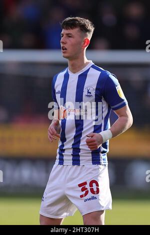 WALSALL, REGNO UNITO. FEB 26TH. Joe White di Hartlepool si unì durante la partita della Sky Bet League 2 tra Walsall e Hartlepool Uniti al Banks' Stadium di Walsall sabato 26th febbraio 2022. (Credit: James Holyoak | MI News) Credit: MI News & Sport /Alamy Live News Foto Stock