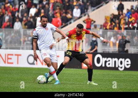 Tunisi, Tunisia. 26th Feb 2022. Iheb Msekni e Ghylene Chaalali sono visti durante la partita di calcio CAF Champions League 2021- 22 tra Esperance sportiva Tunisia e …toile Sportive du Sahel a Rades. (Punteggio finale: Esperance sportive 0:0 …toile Sportive du Sahel) (Photo by Jdidi Wassim/SOPA Images/Sipa USA) Credit: Sipa USA/Alamy Live News Foto Stock