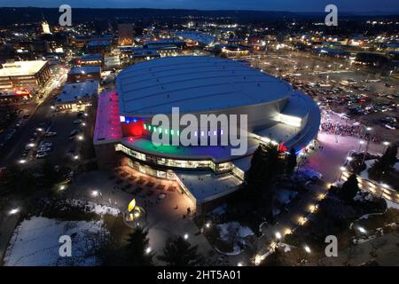 Vista aerea della Spokane Veterans Memorial Arena, sabato 26 febbraio 2022, a Spokane, Washington la struttura è la sede dei capi Spokane di Th Foto Stock
