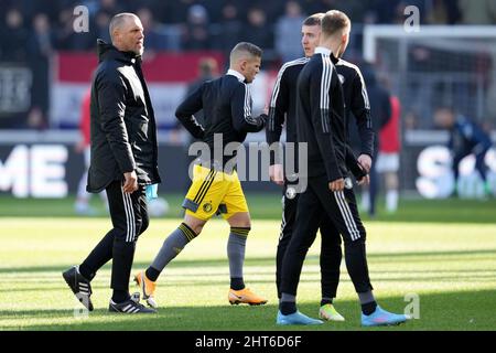 Alkmaar, Paesi Bassi. 27th Feb 2022. ALKMAAR, PAESI BASSI - FEBBRAIO 27: Feyenoord si scalda durante la partita olandese di Eredivie tra AZ e Feyenoord allo stadio AFAS il 27 Febbraio 2022 ad Alkmaar, Paesi Bassi (Foto di Patrick Goosen/Orange Pictures) Credit: Orange Pics BV/Alamy Live News Foto Stock