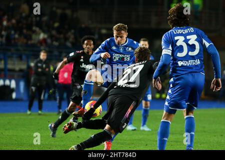 26 febbraio 2022, empoli, firenze, Italia: Empoli, Italia 26th Febbraio 2022: Szymon Zurkowski di Empoli F.C. gesti durante la Serie Italiana Una partita di calcio 202122 tra Empoli FC e Juventus FC allo Stadio Castellani (Credit Image: © Raffaele conti/Pacific Press via ZUMA Press Wire) Foto Stock