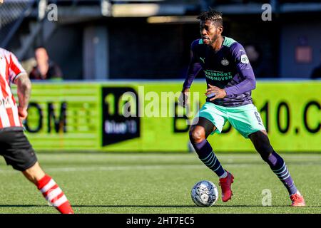 ROTTERDAM, PAESI BASSI - 27 FEBBRAIO: Ibrahim Sangare del PSV Eindhoven durante la partita olandese Eredivie tra Sparta Rotterdam e PSV a Sparta-Stadion Het Kasteel il 27 febbraio 2022 a Rotterdam, Paesi Bassi (Foto di Herman Dingler/Orange Pictures) Foto Stock