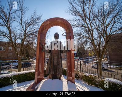 Statua del Patriarca Josyf Cardinale Slipyj (1892-1984), fondatore dei Santi Volodymyr e della Parrocchia cattolica Ucraina di Olha a Chicago Foto Stock