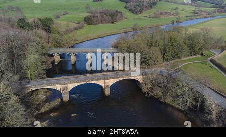 Una vista aerea dei ponti a Crook o Lune vicino Lancaster in Lancashire, Regno Unito Foto Stock