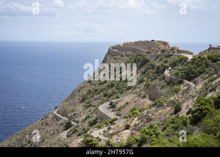 Bellissimo paesaggio di una fortificazione costiera di difesa in Spagna Foto Stock