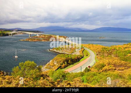 Kyle di Lochalsh, Skye Bridge Foto Stock