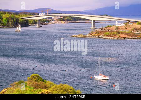 Kyle di Lochalsh, Skye Bridge Foto Stock